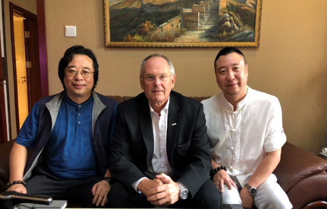 熱烈慶祝百閥與歐文托普達(dá)成戰(zhàn)略合作
